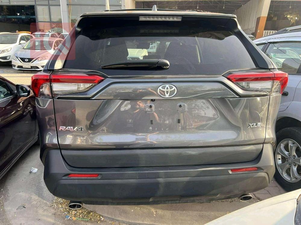 تۆیۆتا ڕاڤ 4